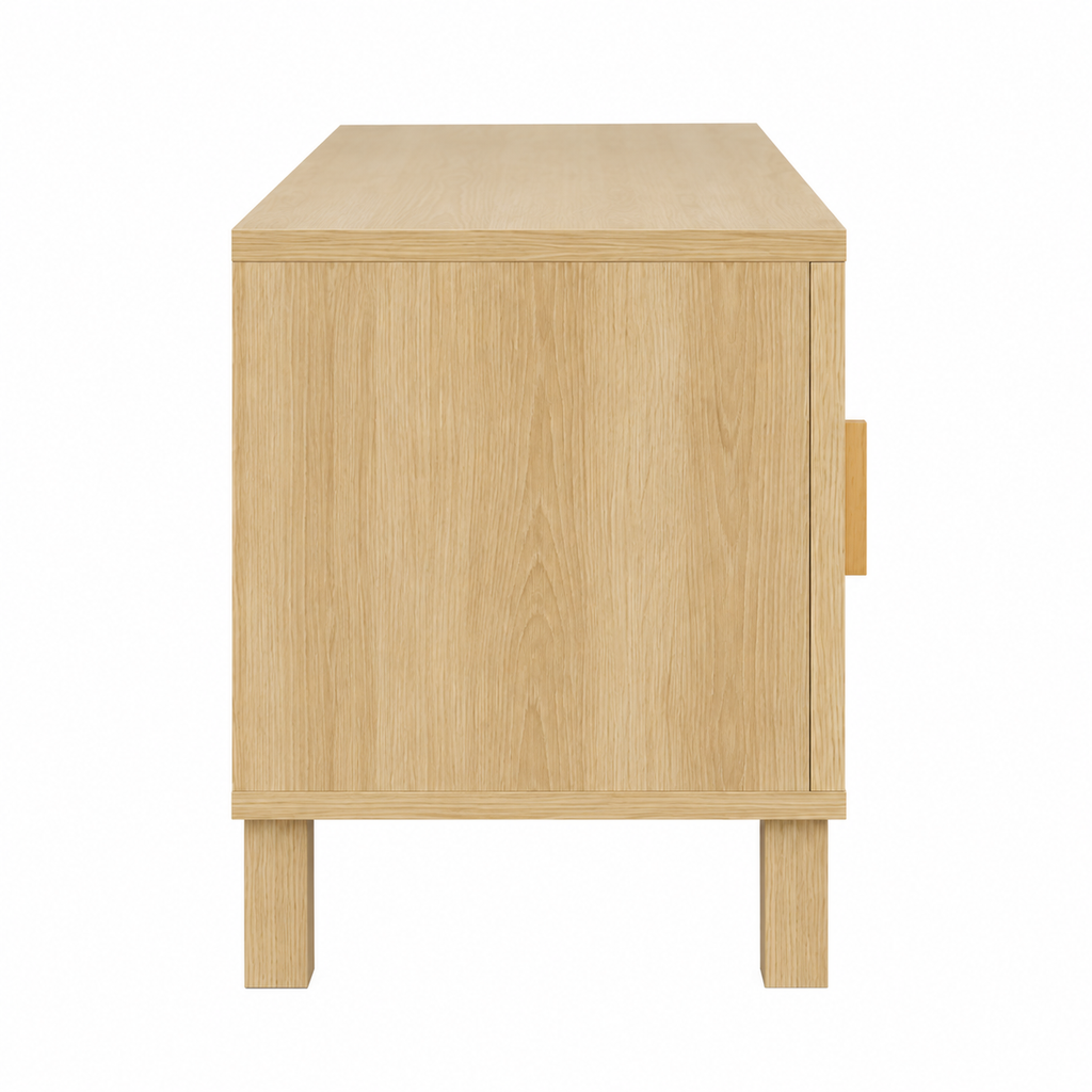 Vue de côté du meuble TV bohème en bois clair, structure sur pieds en bois